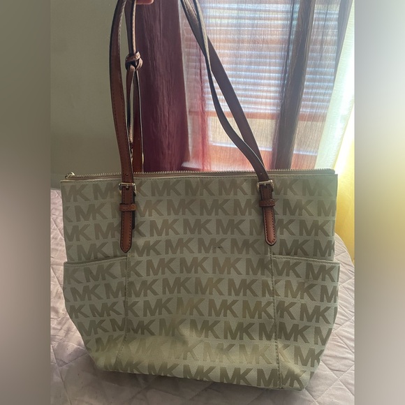 SOLD - Picture 2 of 5